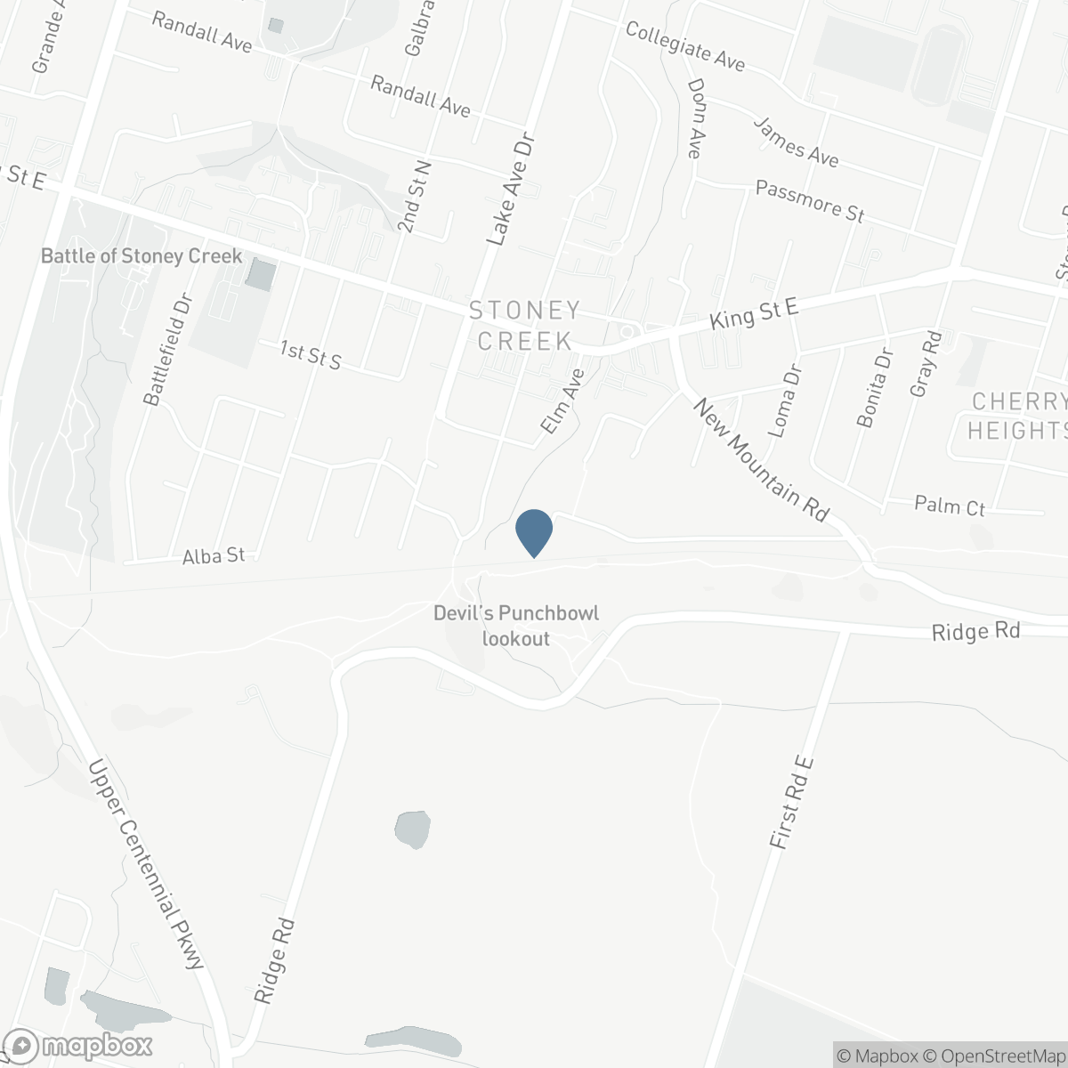 9 LESLIE Drive, Hamilton, Ontario L8G 2P6